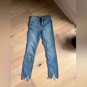 Zara Women's Skinny Jeans in Blue with Frayed Hem